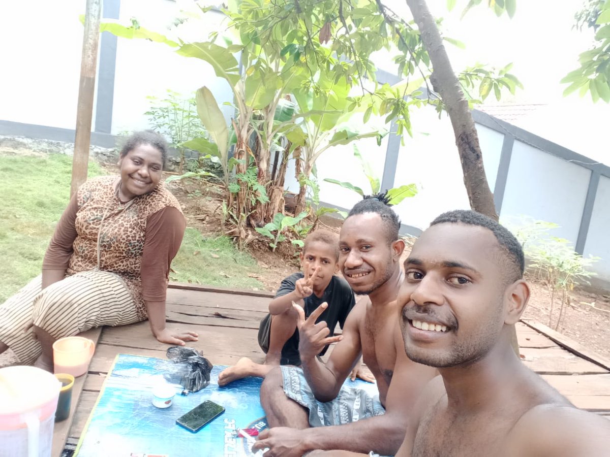 lefriweya's tweet photo. Nami namboko, kani wararak. Ap lani 💙
#Melanesian https://t.co/eOiGIpxJGI