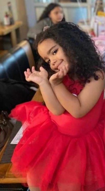 cedras_denise's tweet photo. @romans_pizza My little niece she love pizza, she's definitely my soulmate 💯❤️🍕
#ShareYourPizza
#SharingIsCaring https://t.co/prQahak9WN