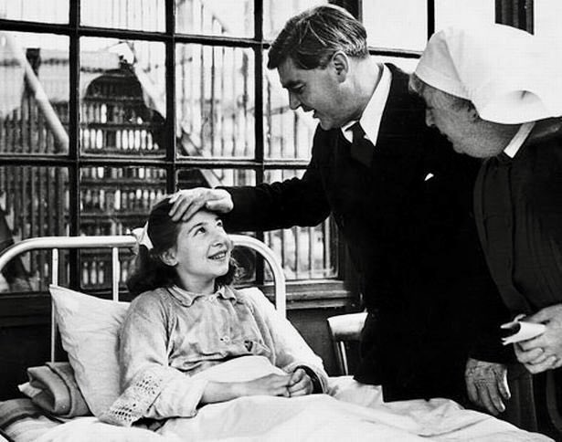 On this day in 1948, the Health Secretary, Aneurin (Nye) Bevan, announced to Parliament the official launch date for the new NHS - 5 July. This year we mark its 75th anniversary: england.nhs.uk/NHSBirthday #NHS75