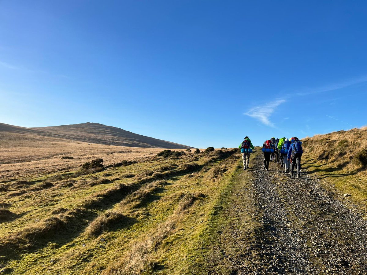 BDS_OutdoorED's tweet photo. Well done to all staff and pupils from @BdownSchool for braving an early start last Saturday to train for @OfficialTenTors on @DartmoorDevon. You were rewarded with beautiful weather and views as you followed your route along the western edge of the Moor. https://t.co/vgQy5AUetH