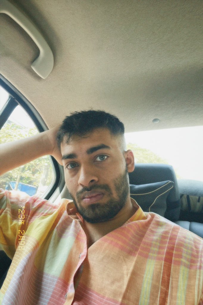 profsasser's tweet image. Jet lag jhala parat mala