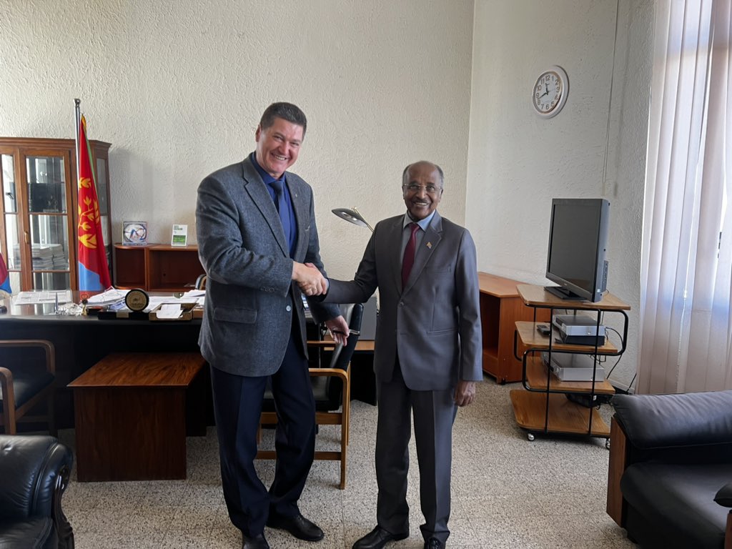 7 февраля состоялась встреча Посла России в Эритрее И.Мозго с Министром иностранных дел Эритреи О.Салехом

On February 7, Ambassador of Russia to Eritrea I. Mozgo met with the Minister of Foreign Affairs of Eritrea O. Saleh