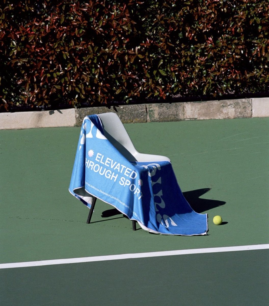 MundialMag's tweet photo. 4. You can’t beat a statement towel. https://t.co/KSYQw0Cvu6