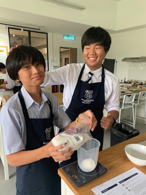 MCMSeniorSchool's tweet photo. #MCMShell Economics & Business pupils. A sterling effort! #tastytreats #crumbsmarketing @MCMSeniorSchool https://t.co/fywWPajj7q