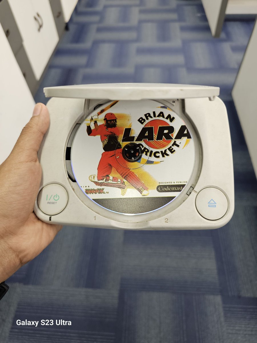 Pmkphotoworks's tweet photo. A piece of history - The PlayStation 1 ❤️ https://t.co/pfrSOkXqh8