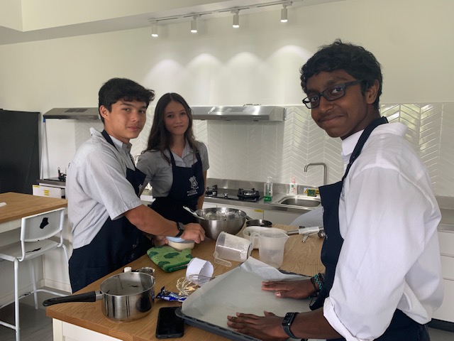 MCMSeniorSchool's tweet photo. #MCMShell Economics & Business pupils. A sterling effort! #tastytreats #crumbsmarketing @MCMSeniorSchool https://t.co/h1Ppypbmsl