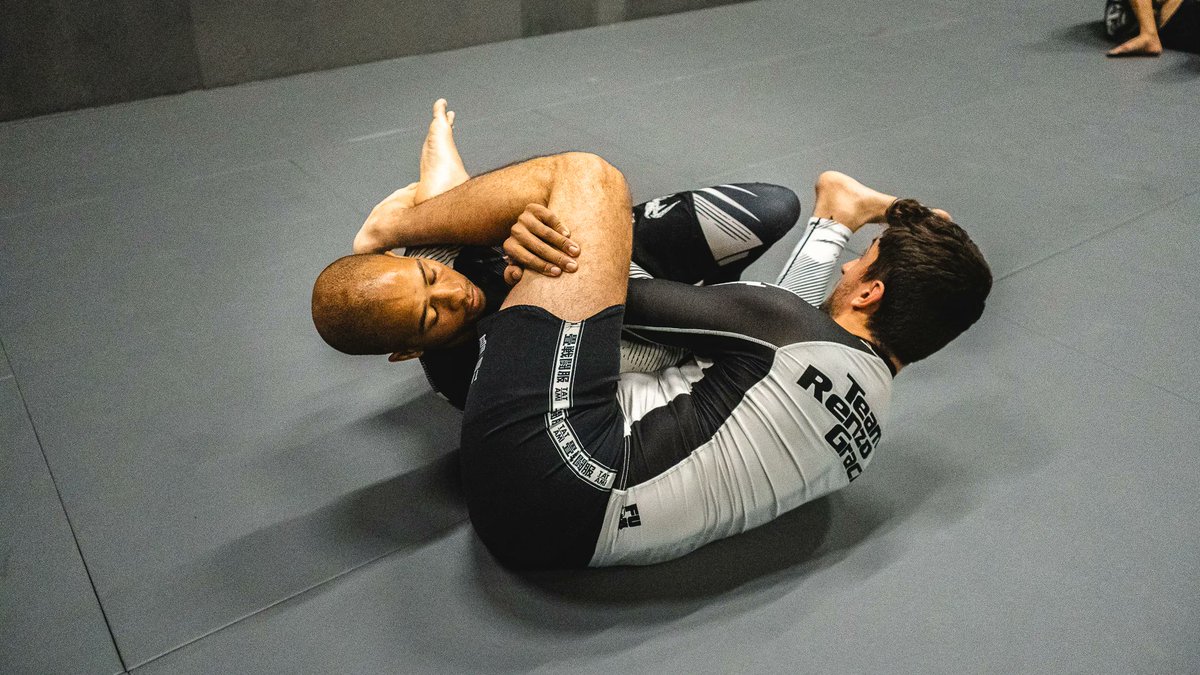 apex_jiu_jitsu's tweet image. Are you ready to try something new? 

Brazilian Jiu-Jitsu is a challenging, yet rewarding martial art that anyone can do. Give it a try and see how much you can learn! 

#bjj #beginnerfriendly #trysomethingnew