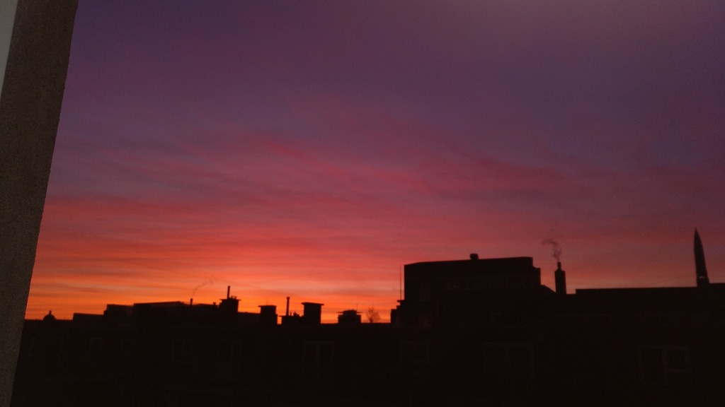 Good morning, earlybirds. Willis on the Wireless is on air now for your last Deep Dance Breakfast of the week. Tune in now and have a great Thursday everyone.