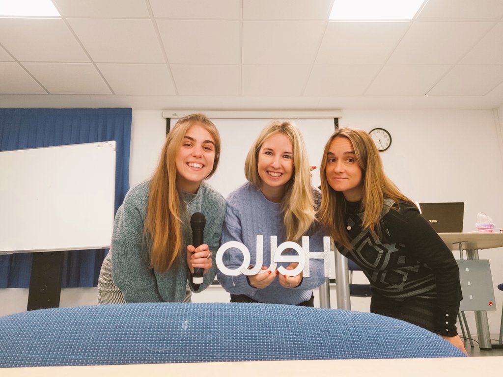LeireTorices's tweet photo. Asteartean @IrlandesasLeioa -n egon ginen emakume zientzialarietaz hitz egiten, eta experimentu txiki bat egiteko denbora izan genuen ere 😊 @olatz_v
@LidemariMartini
#11F #EmakumeakZientzian https://t.co/A4CbPu8CuO