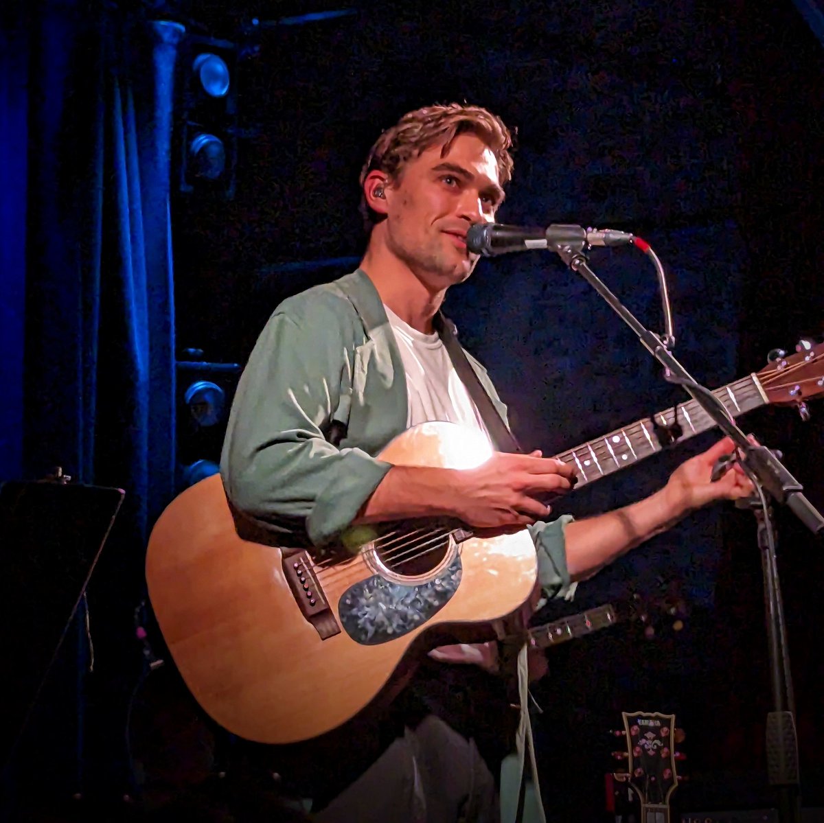 Steve Holley (@coolhandfluke65) on Twitter photo Back in 2022 I had the pleasure to write about @RhyLewisMusic and his song Alone. How brilliant to see him open <a href="/LondonLafayette/">LafayetteLondon</a> with it last night !essentiallypop.com/epop/2022/04/c… Back in 2022 I had the pleasure to write about @RhyLewisMusic and his song Alone. How brilliant to see him open <a href="/LondonLafayette/">LafayetteLondon</a> with it last night !essentiallypop.com/epop/2022/04/c…