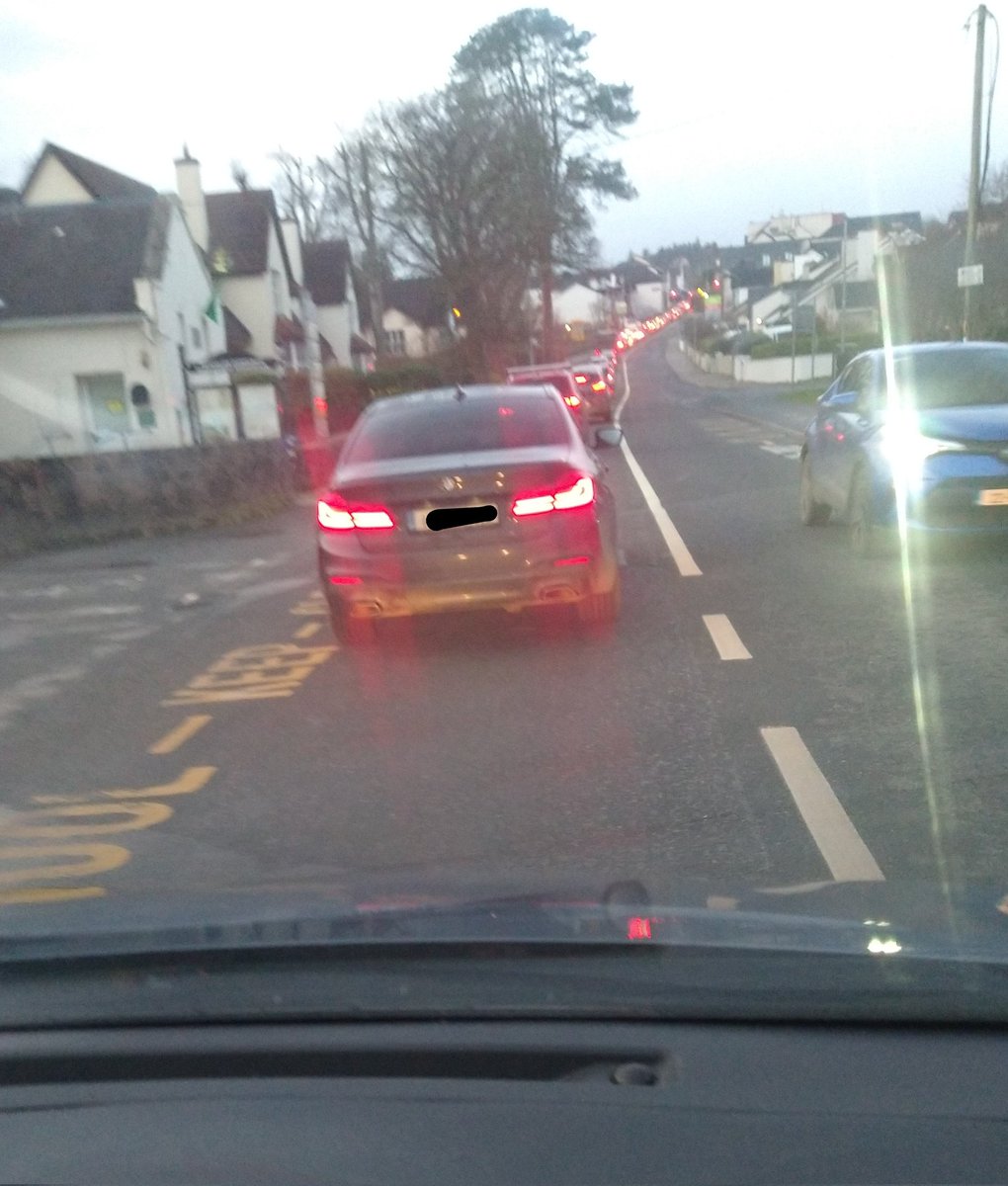 andria_ui_t's tweet photo. We need more buses 😫 
Maigh Cuilinn https://t.co/cHEVnFSOTn