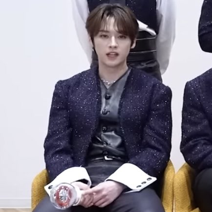 ٍ on Twitter: "he’s the tiniest boy 🥹 #LEEKNOW #리노"