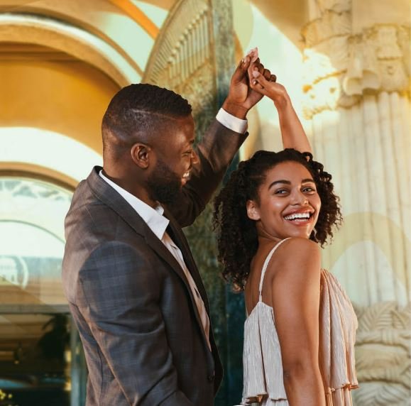 Valentine's Day plans are sorted at The Palace in Sun City. Surprise your partner with a delicious romantic dinner at The Grill Room!💘 Reserve your table today and treat your special someone to a magical evening: bit.ly/40tOuAk