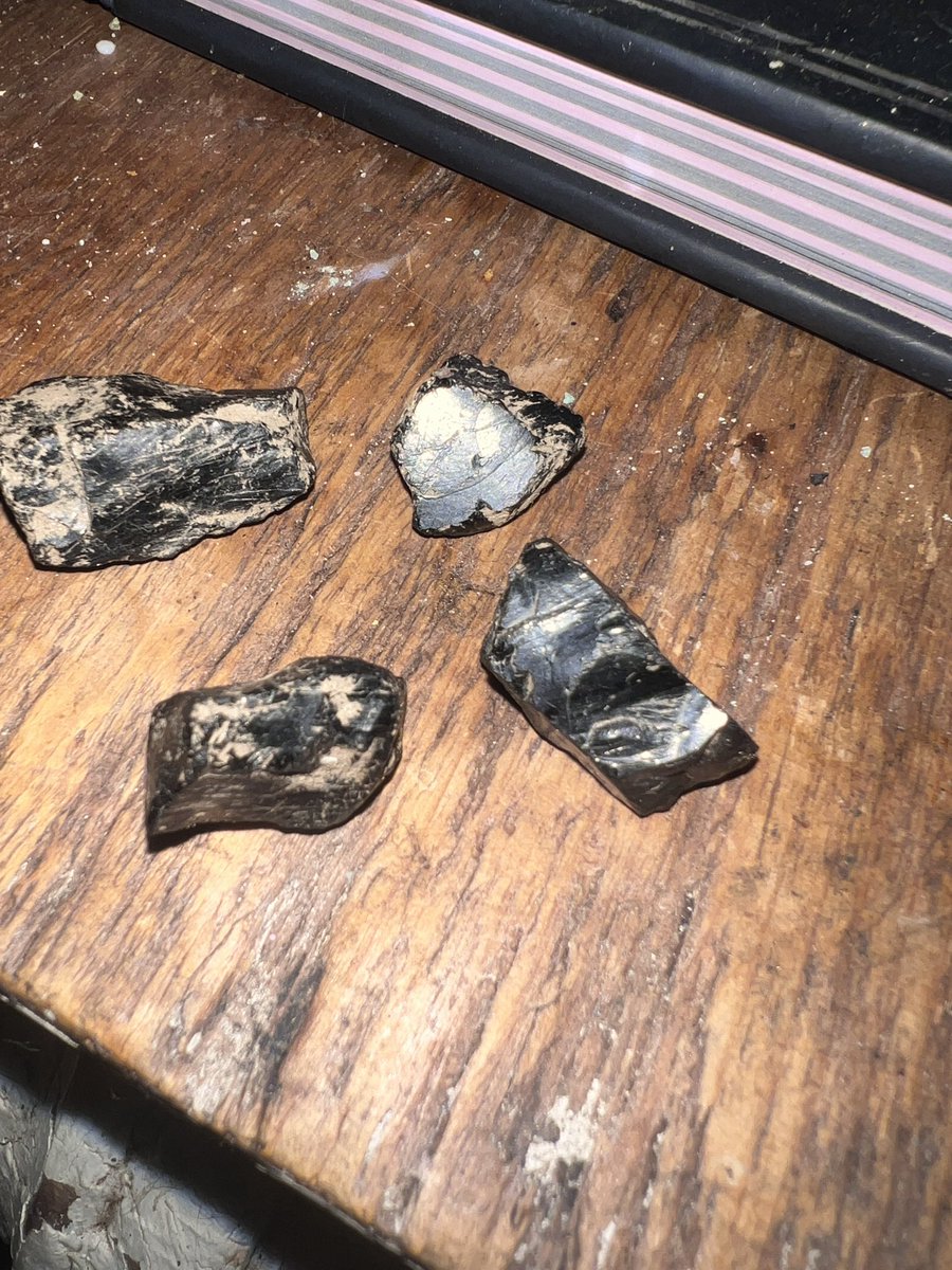 myfriendscallmeAL tweet media