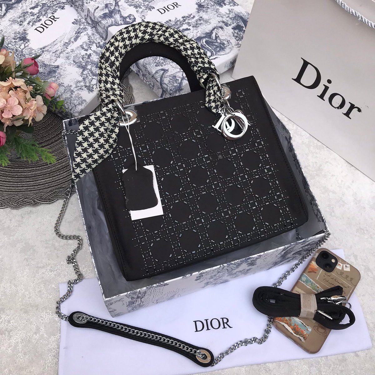 ًمتجركم tweet media