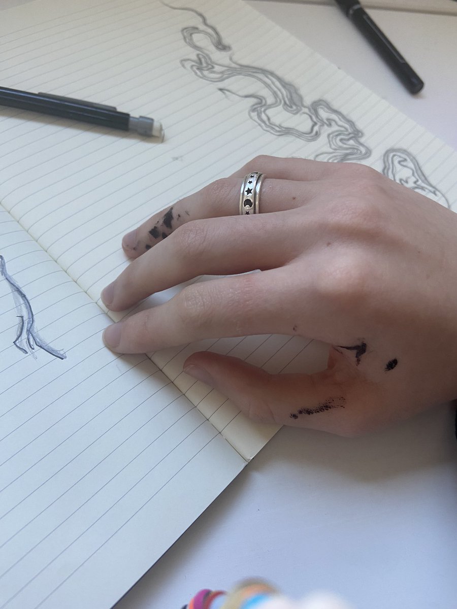 ImGraceKaufman's tweet photo. oodles of doodles https://t.co/yjaVNmdC6W