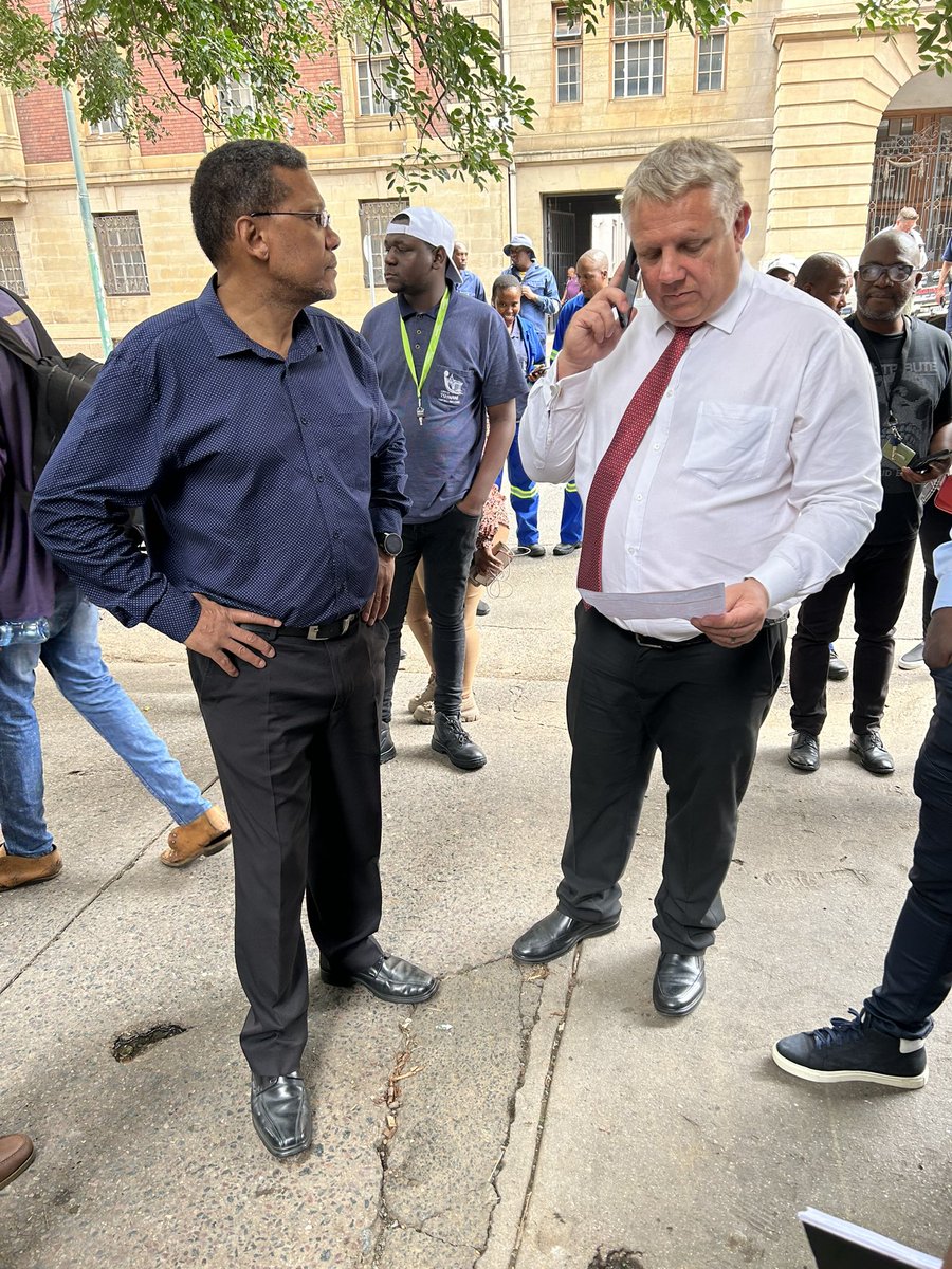 CityTshwane's tweet image. We’re back in the streets collecting what is due to the City…1st stop, a business in WF Nkomo street. #RevenueDrive #ReaTima