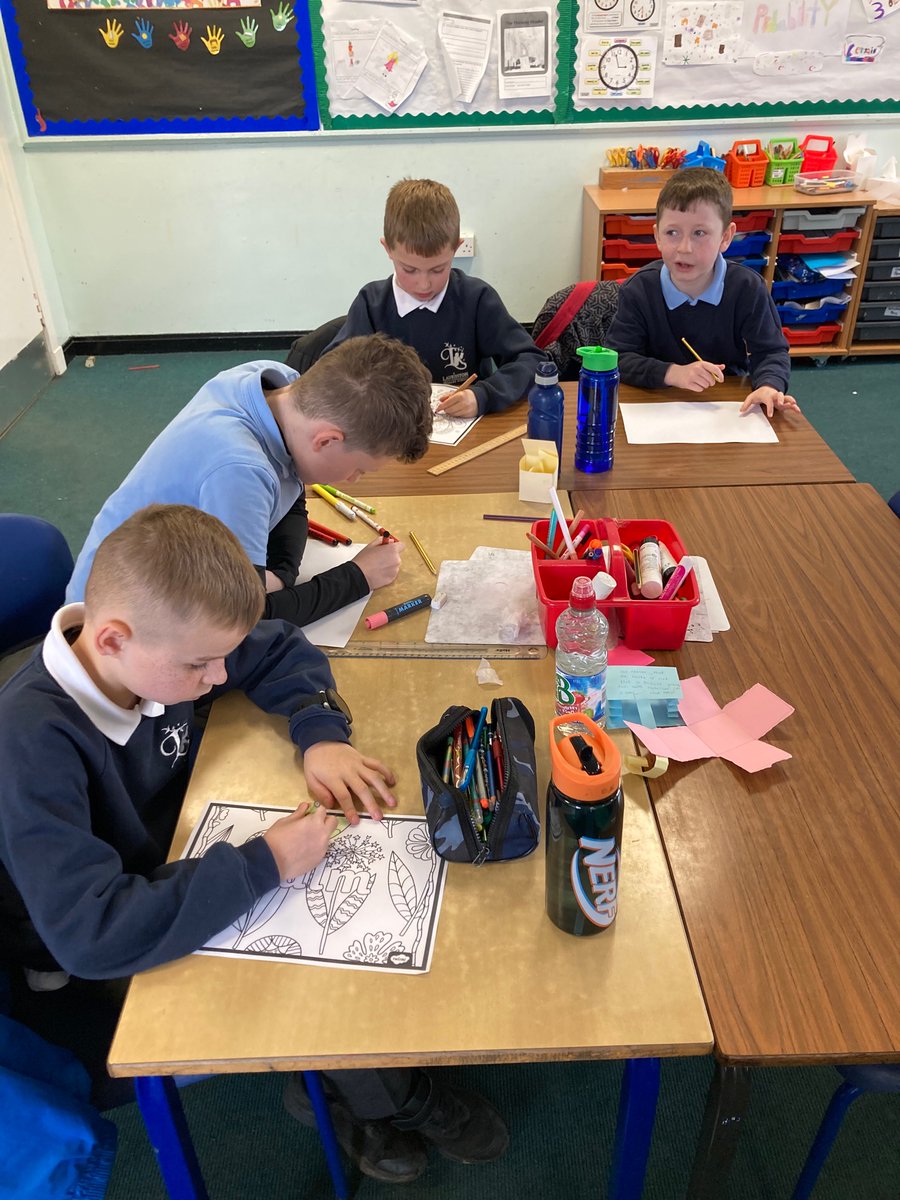 MrsLiddle_LPS's tweet photo. Primary 5 were discussing strategies to promote positive mental health. We completed mindful colouring whilst listening to calming music. https://t.co/IXXXZVhAij