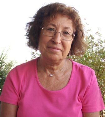 Ha fallecido nuestra compañera y vecina Salce Elvira. Las asociaciones vecinales de #FuencarralElPardo, junto a las #AMPAs, asociaciones sociales, culturales, etc. de #FuencarralElPardo nos unimos al dolor de su familia y amig@s, a quienes mandamos un enorme abrazo.

#UnBesoSalce