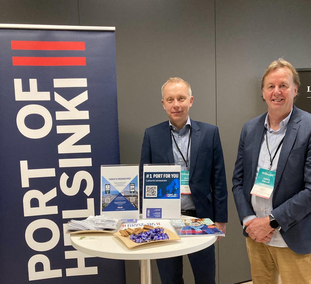 PortOfHelsinki's tweet photo. Helsingin Satama mukana LOGY Conference 2023! Kuvassa toimitusjohtaja Ville Haapasaari ja rahtiliiketoiminnan johtaja Jukka Kallio. #LOGYConference #logistiikka #hankinta #PortOfHelsinki https://t.co/mCmbkE7OwV