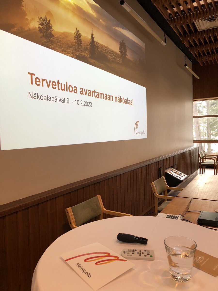 Milloin sinun organisaatiosi otti aikaa yhteiseen ajatteluun? <a href="/metropolia/">Metropolia</a> ’n ensimmäiset Näköalapäivät alkamassa ja tunnelma innostuneen odottava. #ratkaisijakorkeakoulu