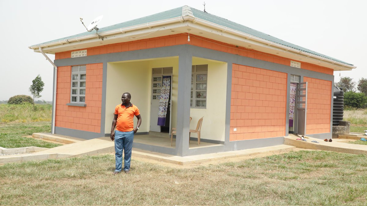 marvinjohnz's tweet photo. Besides being compensated through construction of housing facilities. Many of the #PAPs have picked up training in skills like tailoring, driving, livestock improvement and other programs. "Mostly hoping to work on #TilengaProject", says Finhas
#UCMPVisit https://t.co/9VhiyfzhIV