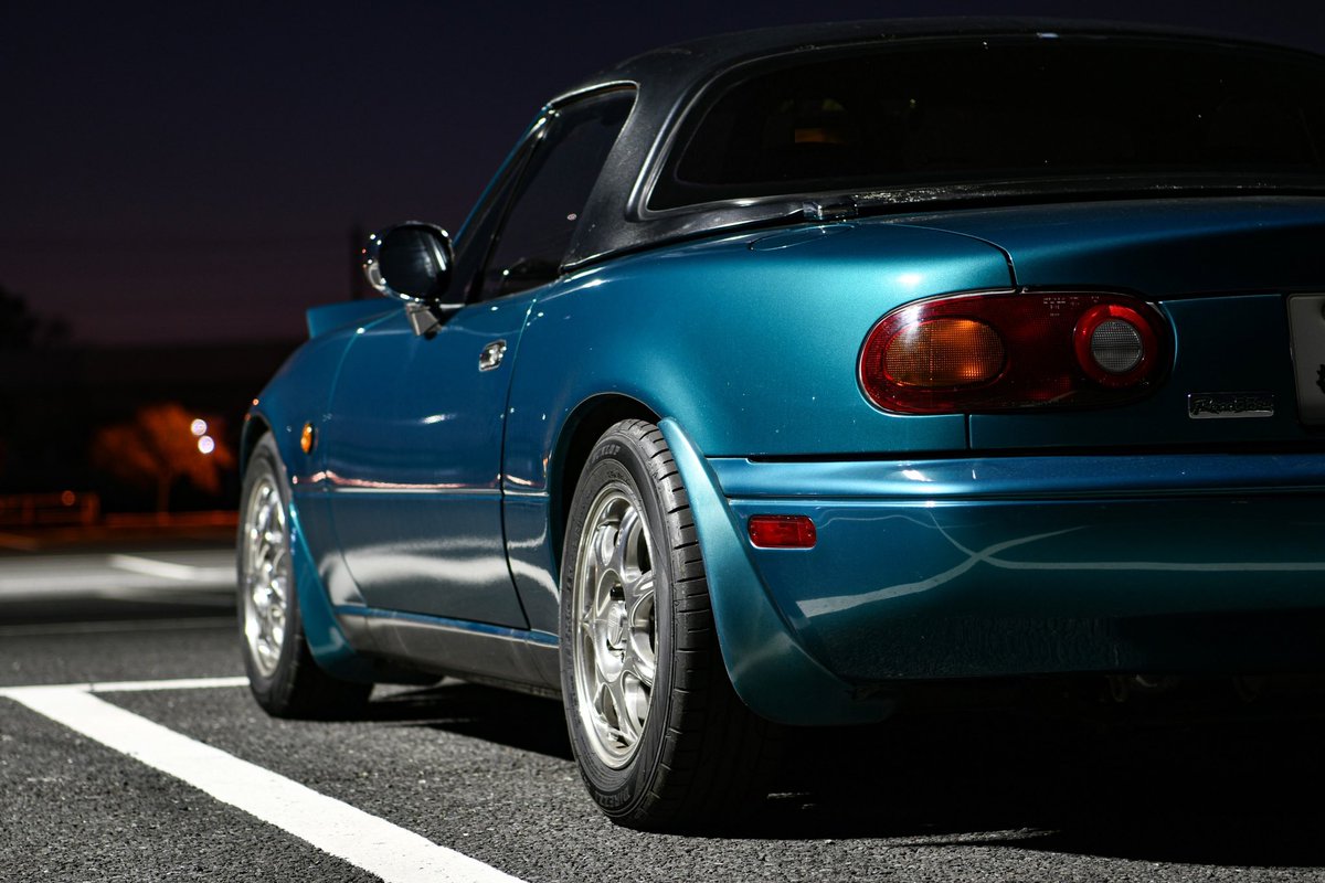 NA8C_GRS200_'s tweet image. 夜に写真撮ってもらいました！

📸 @ino_pahxoetloa  

 #ロードスター乗りと繋がりたい  #ロードスター #na8c  #ユーノスロードスター