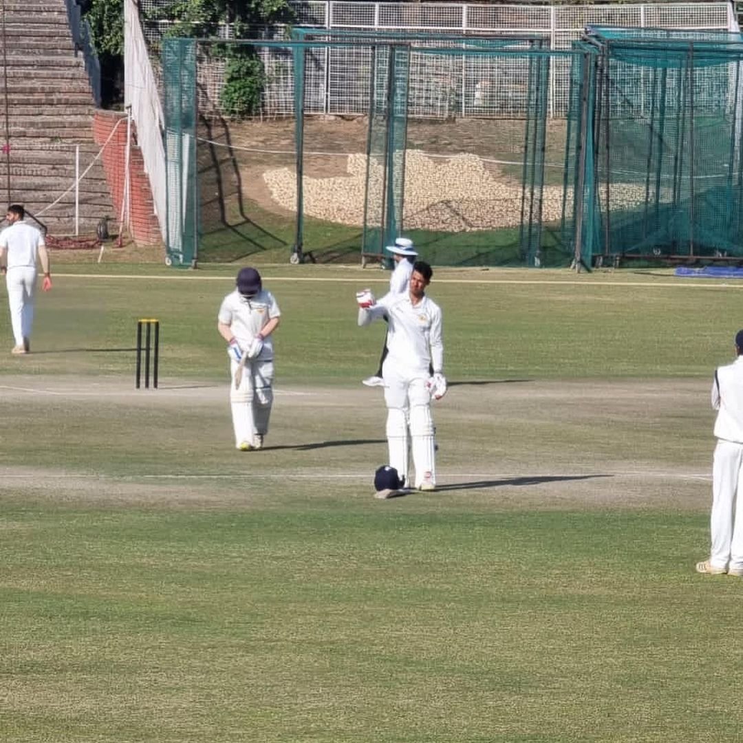 HarnoorSPannu's tweet photo. Special feeling getting to my second double hundred in the tournament. Onwards and upwards.ππ»
#cknayudutrophy
@SareenSports
#bestneverstops https://t.co/88IUG2c3s0
