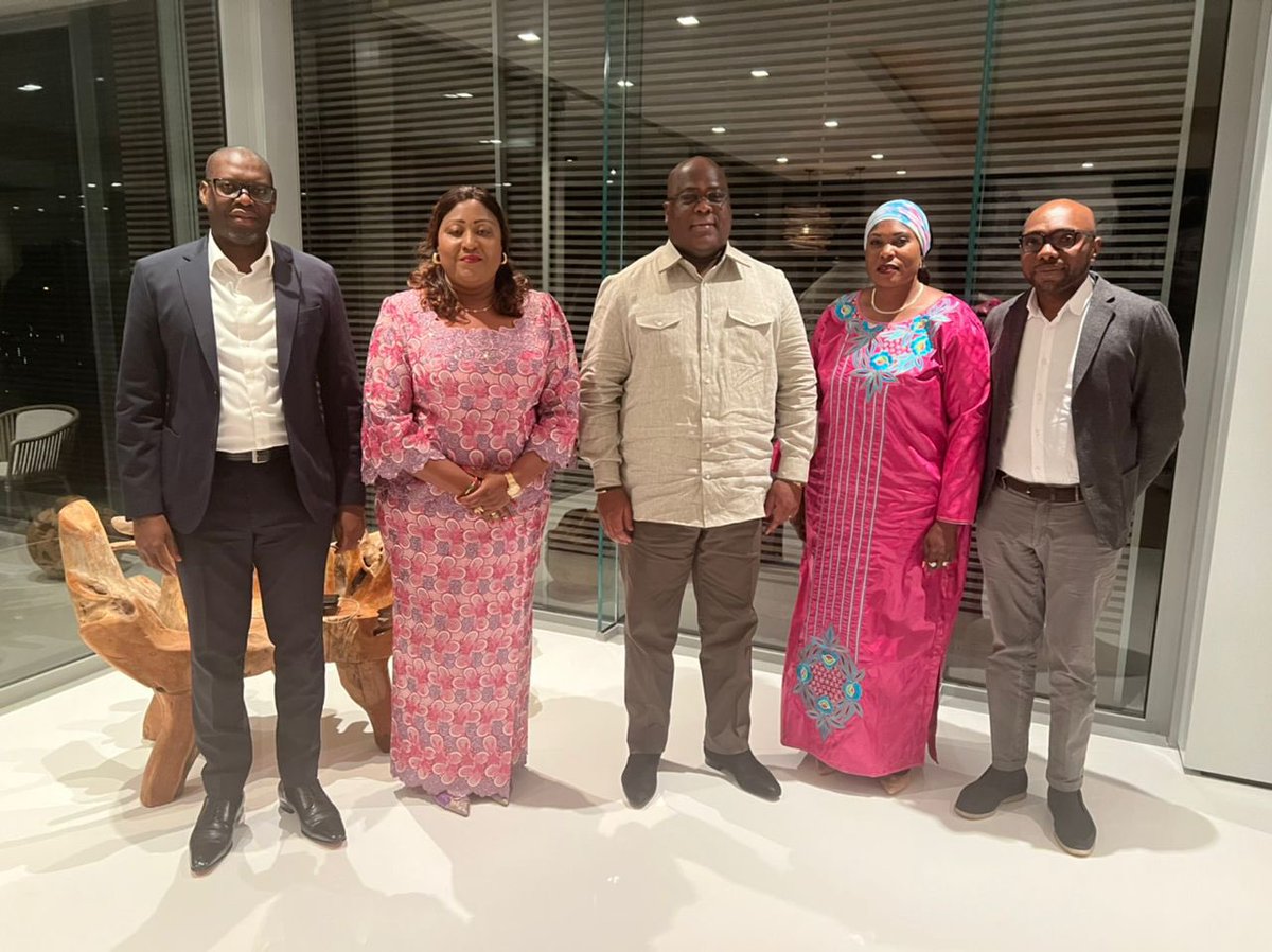 AVENIRDUCONGO2's tweet photo. #IndabaMining en présence du chargé de mission en intégration régionale @DanyBanza, le Président Félix Tshisekedi échange avec les Gouverneurs du Grand Katanga. @LukondeSama @ChrisKitungwa @JacquesKyabula @FifiMasukaSaini @IsaacBAKAJIKA https://t.co/yYTBFyE2gc