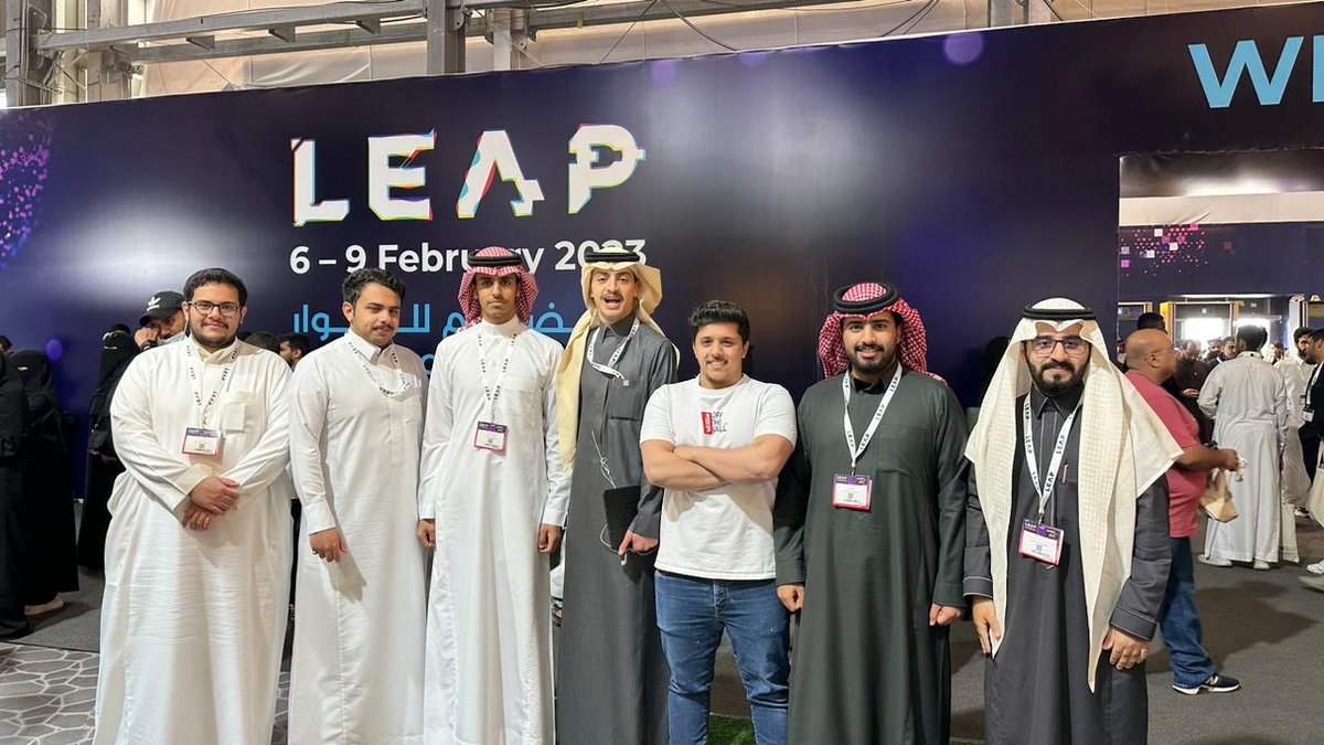 فريق نادي الحاسب <a href="/CCKKU/">نادي الحاسب | Computer Club</a> المشارك في فعاليات المؤتمر التقني الدولي #ليب23 خلال اليوم الرابع والأخير! ✨🚀

#جامعة_الملك_خالد #CCS_KKU #KKU