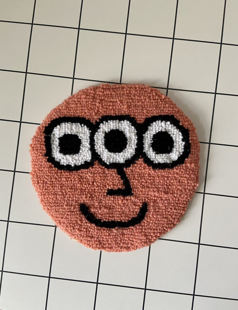 TODAISY86's tweet photo. Hey #MocaFam !! 💥💥💥
This time I made a handmade rug! 🧸
#handmade #punchneedlecoaster
Cute Moca Moca 🥰 @MocaverseNFT #Mocaverse @amanbehumble @yohanan_space @thian_eth @BaycsCakes @stickerpeeler @EntzKabishawty @YoochunWoo @ChinchillersNFT @CryptoCreedo @spacemanks https://t.co/pGypQfiTCd