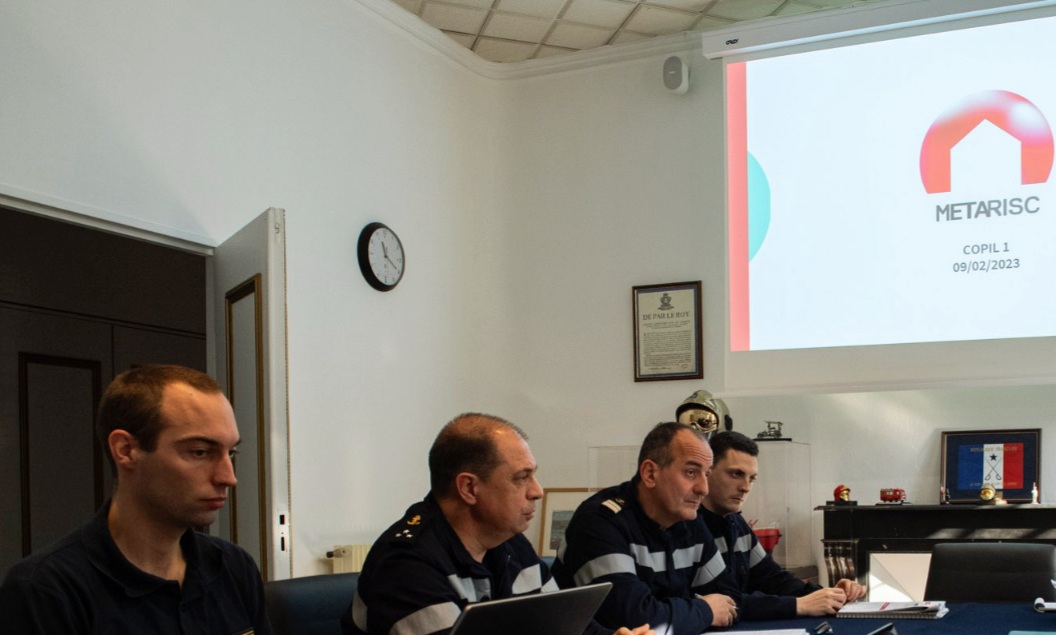 metarisc's tweet photo. Les @SDIS62 et les @MarinsPompiers ont validé en COPIL les objectifs du groupe Projet METARISC.
1/ présenter au Congrès National de Toulouse 2023, une V1 stabilisée du progiciel métier dédié à la gestion des risques #ERP #DECI #FULLDEMAT https://t.co/mzkys14V3a