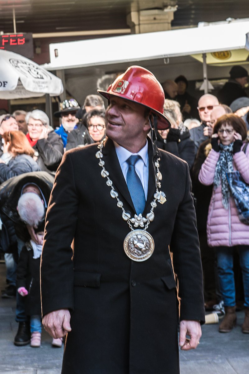 Luzerner_ch's tweet photo. ein Klapf und die KnallFrosch Ausgabe 2023 ist da

#fasnacht #mlg #maskenliebhaber #carneval #lfk #weyZunft #zunftzusafran #fidelitas @LuzernerKB #luzern https://t.co/uz3aNe1Az1