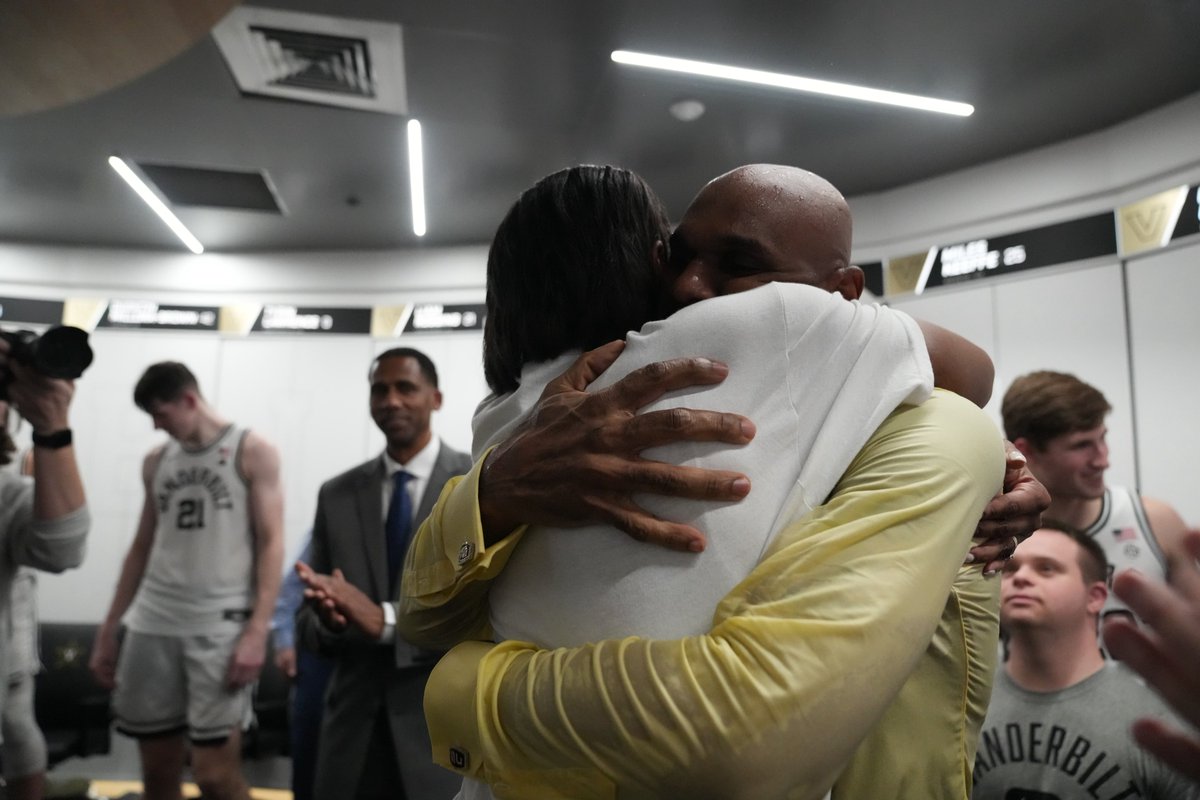 Candice Storey Lee tweet media