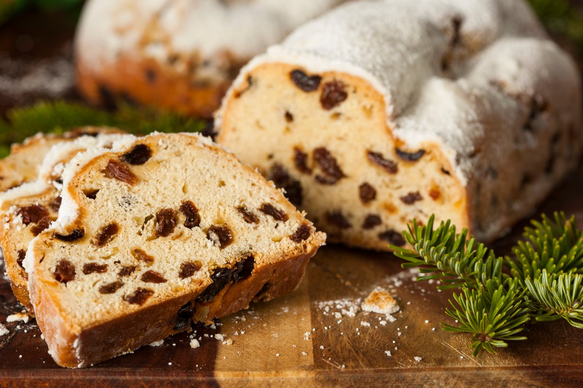 cvillejohn18's tweet photo. @Roshan_Rinaldi In all fairness to him, stollen is delicious. Maybe he was just hungry. We got some this past Christmas. https://t.co/hhARrgDxVw