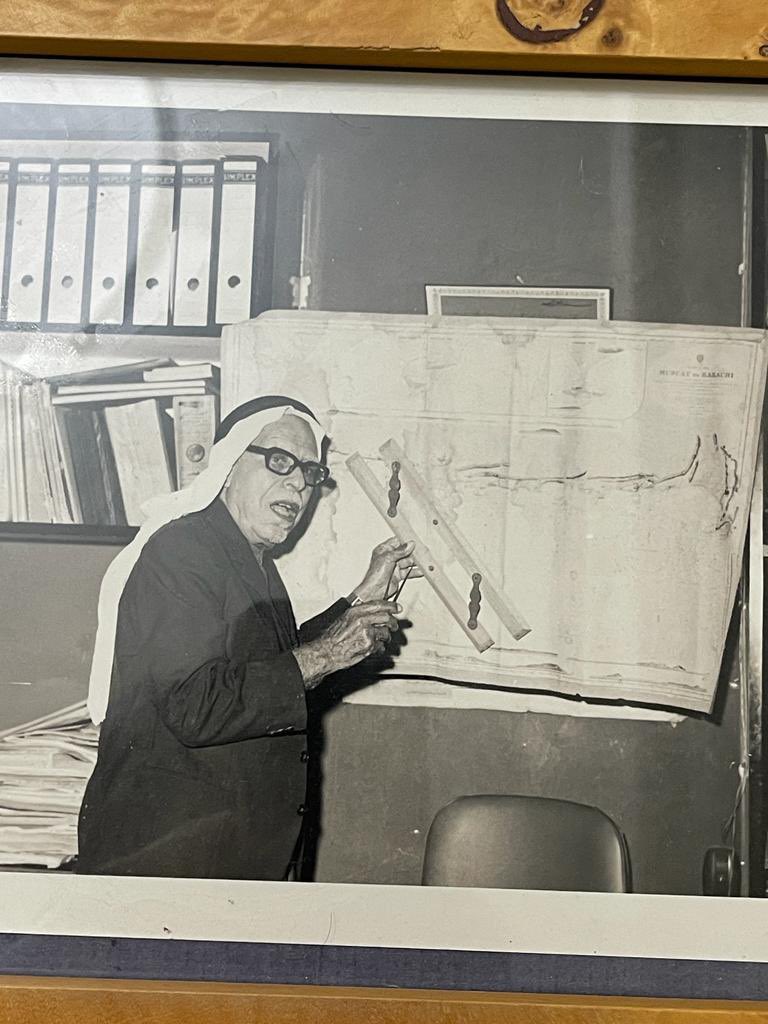 من معالم أهل #براحة_الجفيري التجارة في اللؤلؤ ونشير الى أكبر حصباه إشتراها حاكم قطر آنذاك سمو الشيخ عبدالله بن جاسم آل ثاني عام 1925م من النوخذة والطواش الوجيه محمد بن إبراهيم بن حسن الجفيري رحمه الله وغفر له بمبلغ 46000 ستة وأربعون ألف روبية وهذا مبلغ كبير جداً في ذلك الزمن