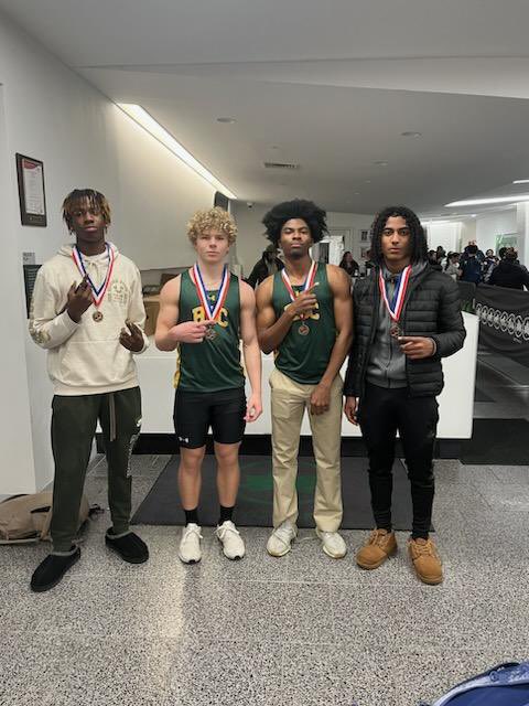 rbccoach's tweet photo. @CaseysSports
Our multi sport guys ending the night by blasting a new school record in the 4x200 with a 1:34.86! Congrats Max, Isiah, Tyler, and Jeremiah!!!🔥☄️
#rbcxctf #speedkills #caseys☘️☘️☘️#multipsorts #hardworkpaysoff https://t.co/pI2qsggE5B