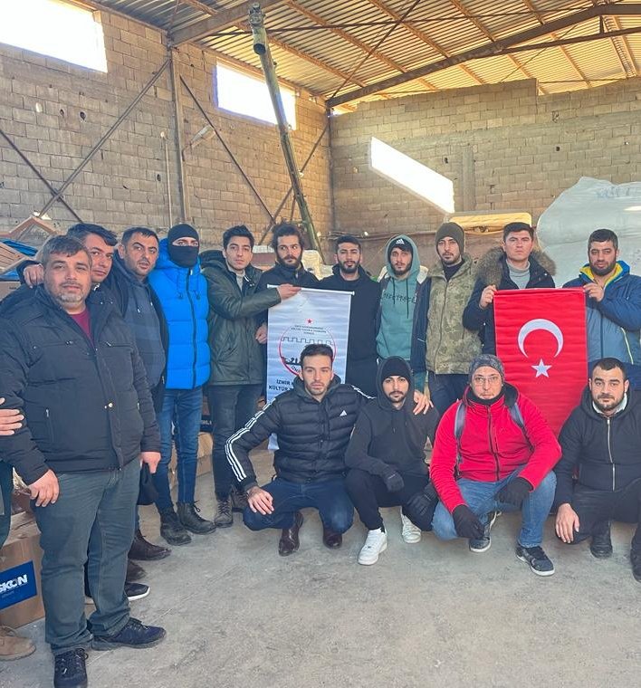 02.08.2023 saat 19.30' da 
afet bölgesi için İzmir'den kahramanmaraş'a yardım için yola çıktık ve 02.09.23 saat 14.00'da Kahramanmaraşa ulaştık. Ve hızlı bir şekilde AFAD ile beraber kordinali bir şekilde işe koyulduk. Dualarınızı esirgemeyin🙏⛑️❗