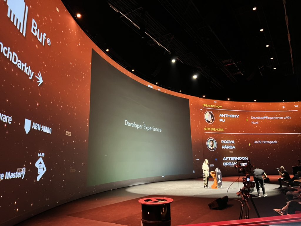 MayaShavin's tweet image. Developer experience talk with @antfu7 ☺️ #vuejsamsterdam
