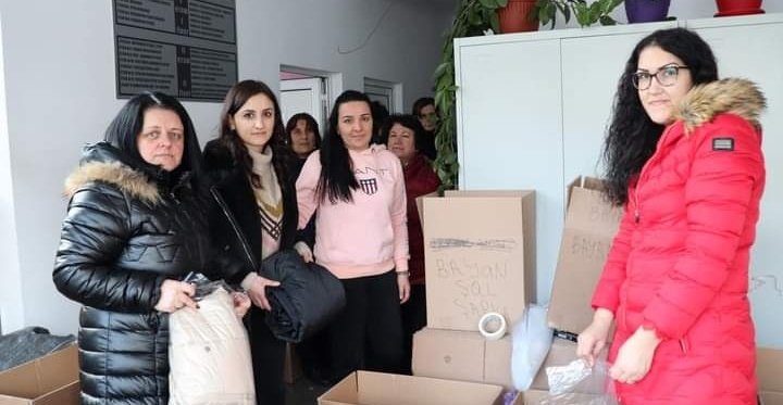 Sofya Büyükelçisi @aylinsekizkok

 Güzel Türkiyem, bu sefer Bulgaristan'daki soydaşların senin için seferber oldu.
30 yıllık meslek hayatımda ben böyle güçlü dayanışma görmedim.

Hasköy, Kırcali, Ulanlı, Silistre, Sırnitza, Razgrad, eski cuma, Şumnu...
Teşekkürler #Bulgaristan