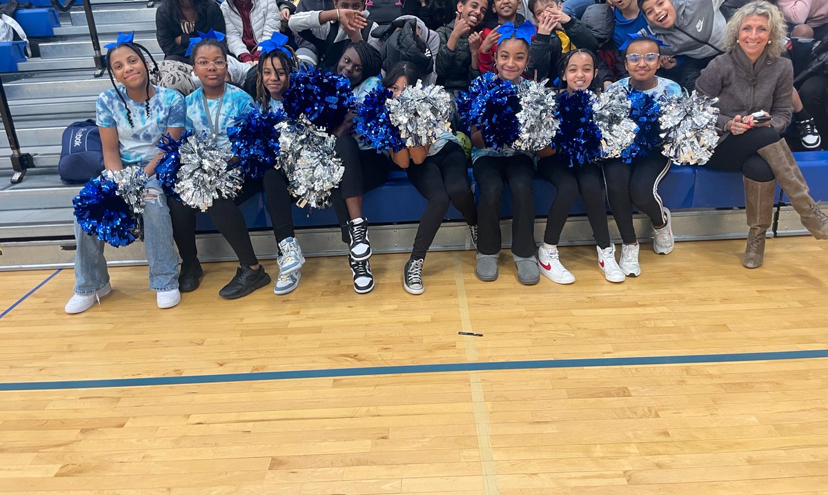 _SCMSAthletics's tweet photo. Our cheer squad did an AWESOME job for our first half-time show of the year! Go Huskies!!!! 💙🤍🐾 https://t.co/jtR0OhGwbg