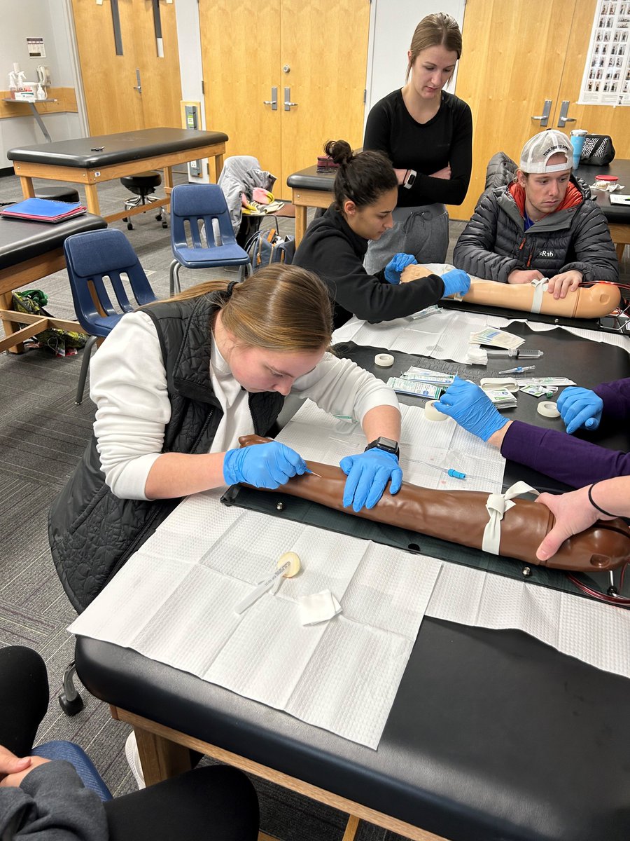 Thank you to Dr. Susan Zeller, DNP, APRN, CNP-ACNP for teaching our 1st year MSAT students on IV insertion techniques. AT education to enhance patient care. #AT4ALL #ATsAreHealthcare @winonastateu @MinnesotaAT @NATA1950