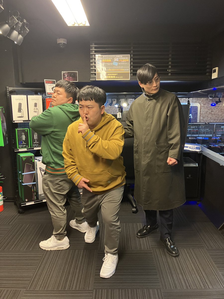 Yo_guru_taro's tweet photo. 3年振りにたっちさんとApexの大会にでてきました。しっっっぬほどおもろかった
#apex https://t.co/hczpi8ScE9
