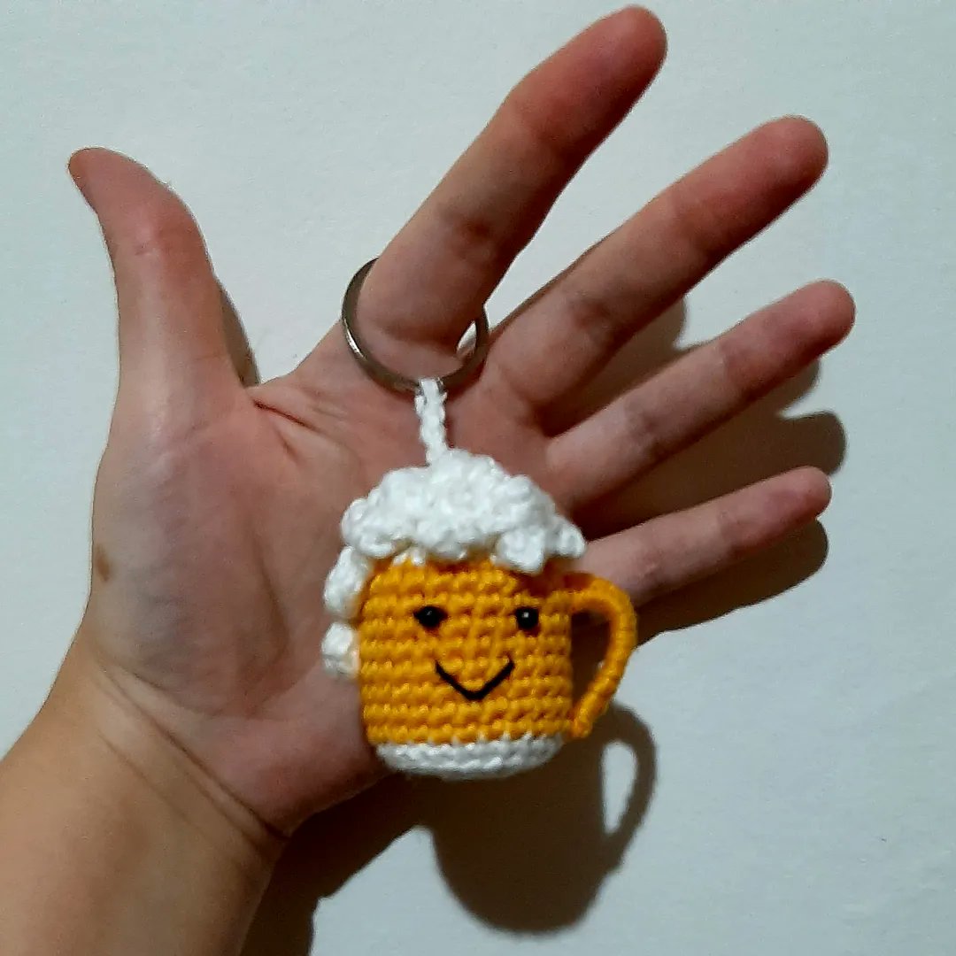 amiguruche's tweet photo. Chaveiro caneca de chopp
Pattern: Claudinete Mônica crochê
Execução: Clara Aleixo
.
.
.
#empreendedorasmarica #maricaparatodos #sustentabilidade #compredopequeno #mumbuca #amigurumi #crochê #feitoamao #artesanato #handmade #chaveiro #chopp #canecadechopp #itaipuaçu #maricá #rj https://t.co/jSnQGWdW9J