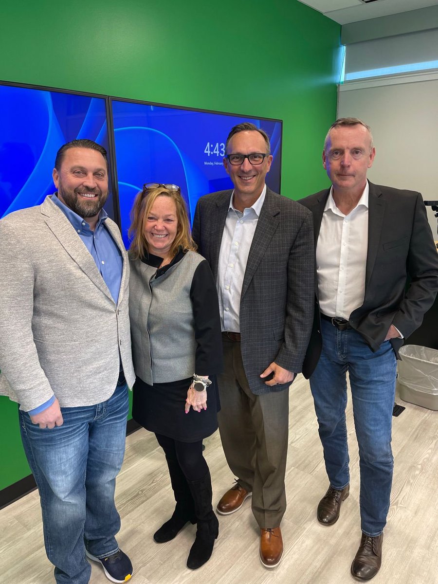 VertxPartners's tweet photo. Thank you to @marshallu's Bill Noe Flight School for hosting a two-day roundtable event on Advanced Air Mobility (AAM) earlier this week!

The University of Texas - Austin and MIT Lincoln Laboratory held this @NASA-sponsored program to gather local stakeholder feedback. https://t.co/fw0utDsEue