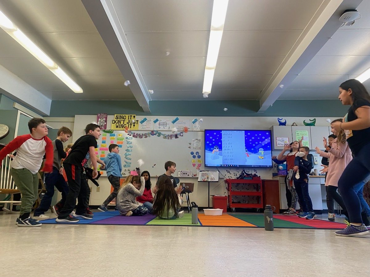 It’s been “Snow Much Fun” in the Southgate special areas this week. In music class we’ve been “ice skating,” practicing playing high and low while singing a snowman song, and having Poison Snowball fights.