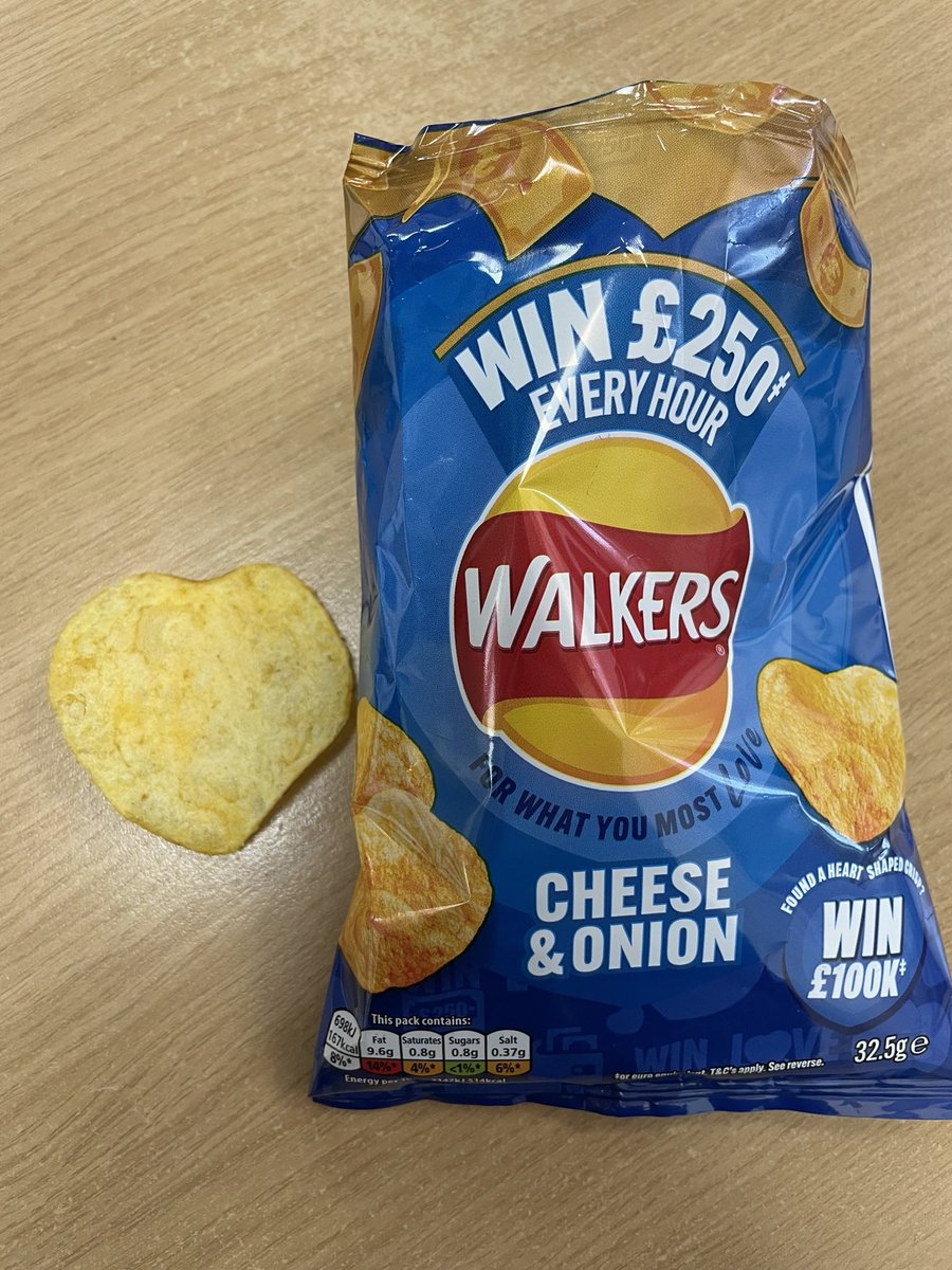 MFCIRed's tweet photo. My bag is full of love @walkers_crisps #lovefromwalkers https://t.co/eOpxeE9M19