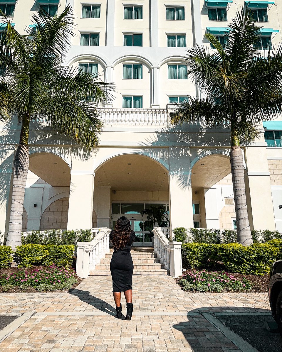 The Karol Hotel Twitter
