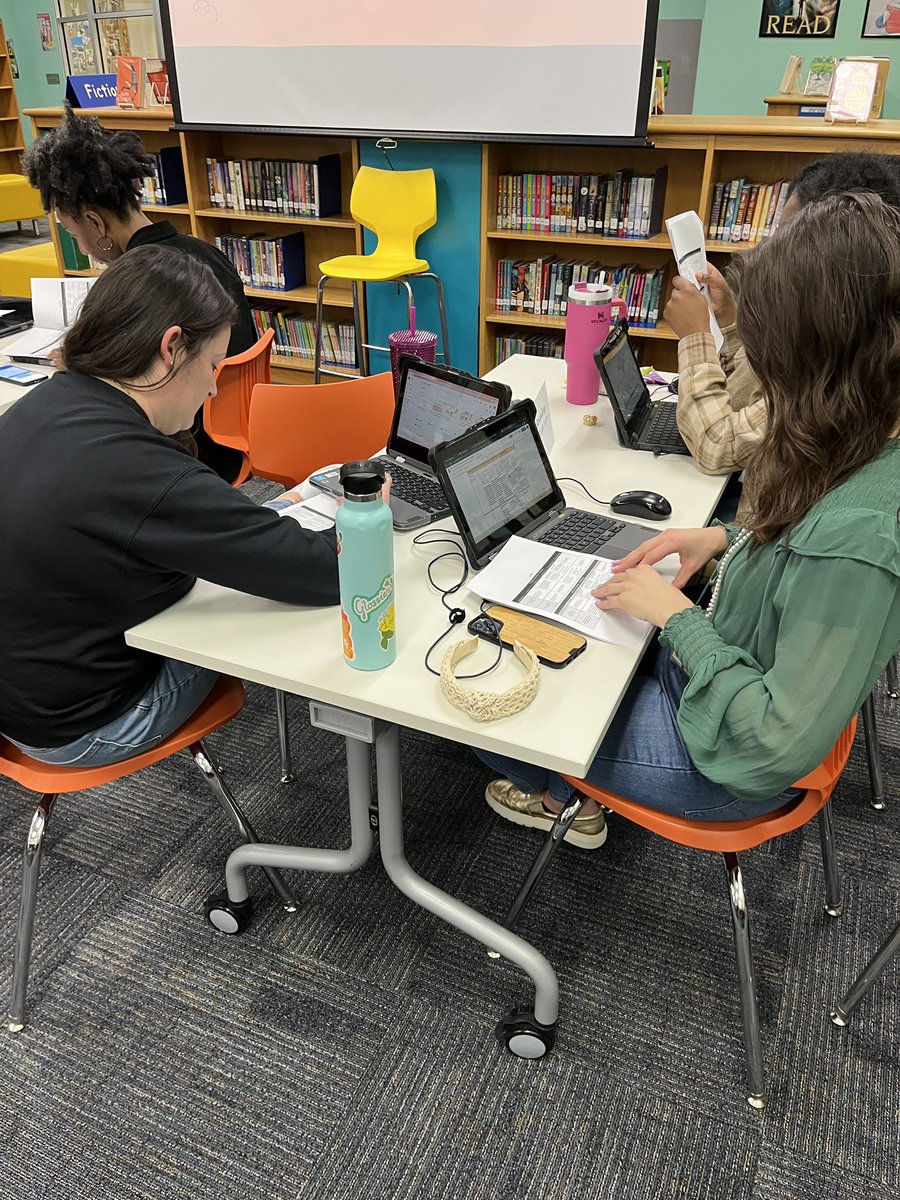 Harrington_El's tweet photo. Our teachers are continuing to add tools to their tool belt to help make our students successful by learning about additional lead4ward strategies. Always great learning happening at Harrington! https://t.co/in2Tb98YXt