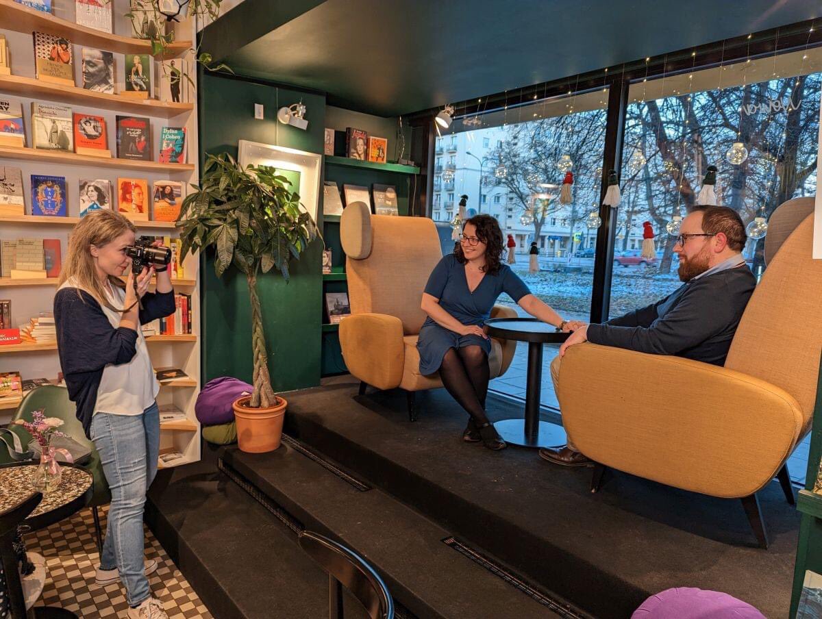 MarriageWeekInt's tweet image. MarriageWeek 2023 in Krakow
Cafe NOWA Księgarnia hosted a photo shoot for couples. 
#tydzienmalzenstwakrakow #dziendrugi #relacja #sesjafoto @MarriageWeekInt @nationalmarriageweek